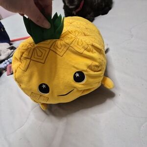 Pineapple Stuffy